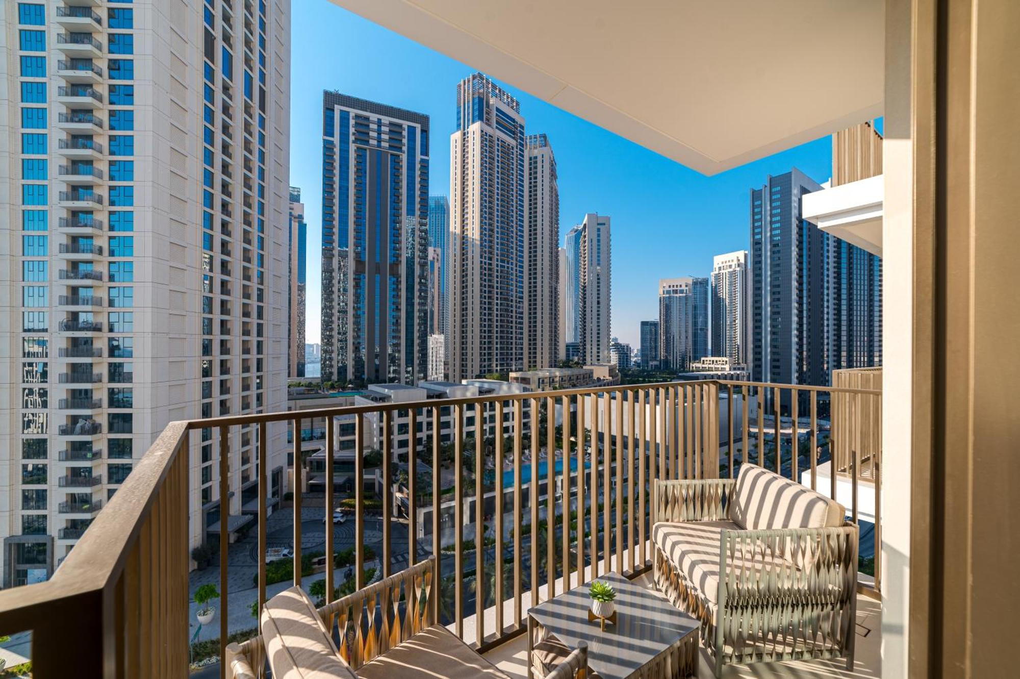 Apartment Waterfront 1-bedroom In Creek Palace *